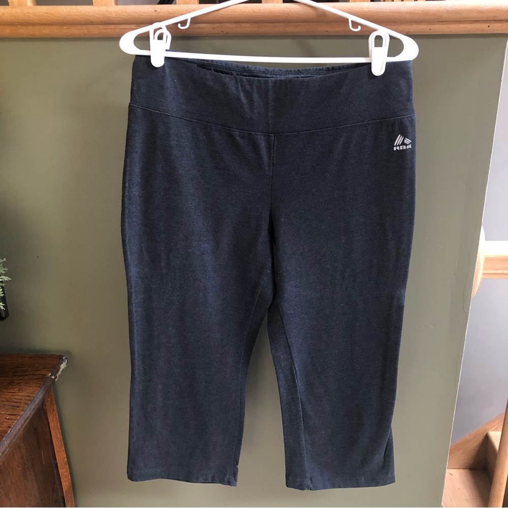Ladies size XL RBX charcoal gray Capri leggings